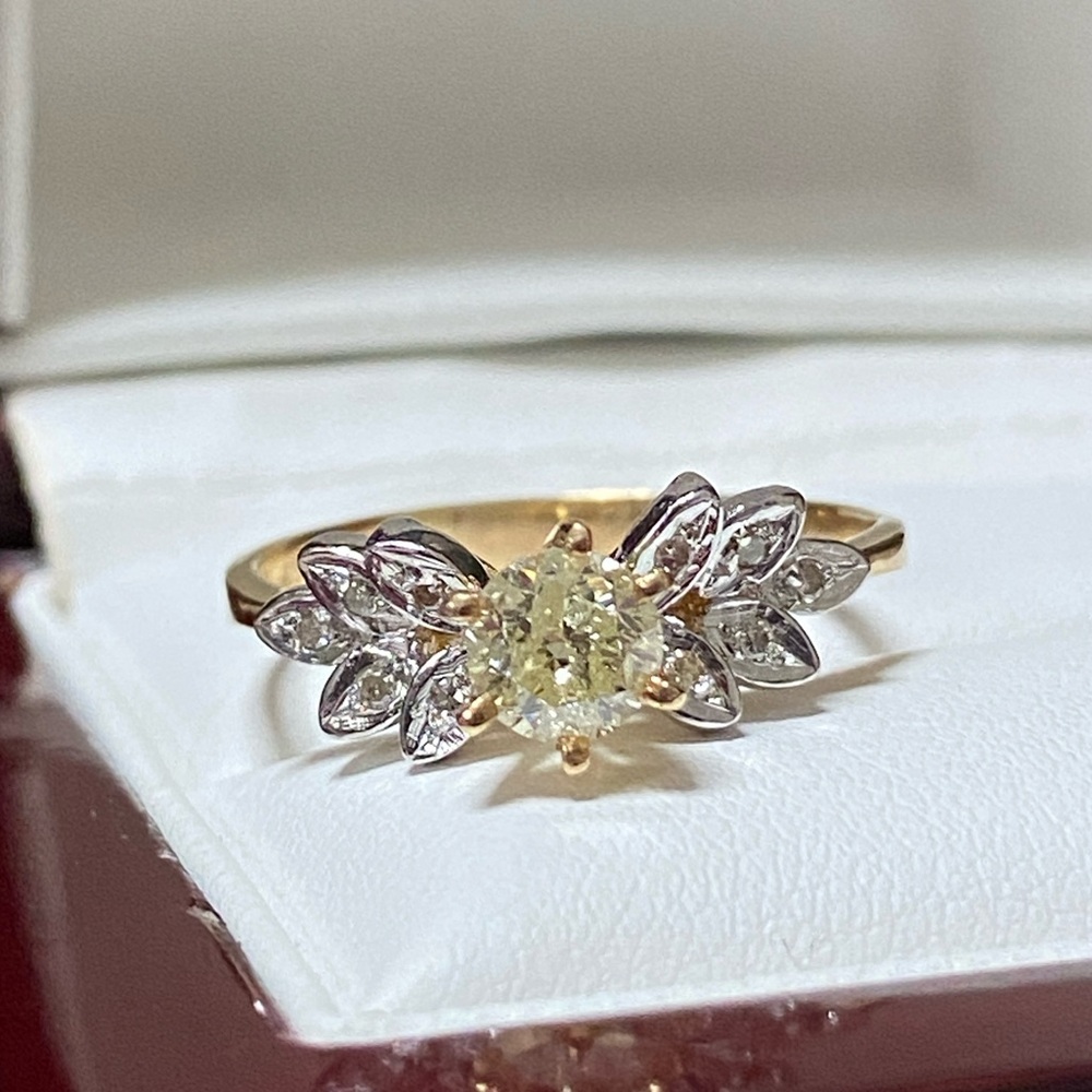 GENUINE NATURAL DIAMOND Engagement Ring Solid 14KT GOLD - Picture 5 of 17